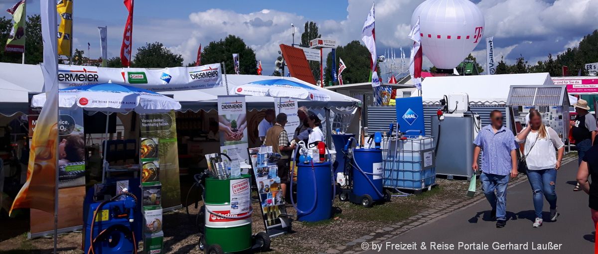 ausstellungen-werbemittel-prospektständer-wetterfers-prospektregale