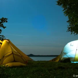 campingurlaub-am-meer-see-deutschland-zelten-bayern