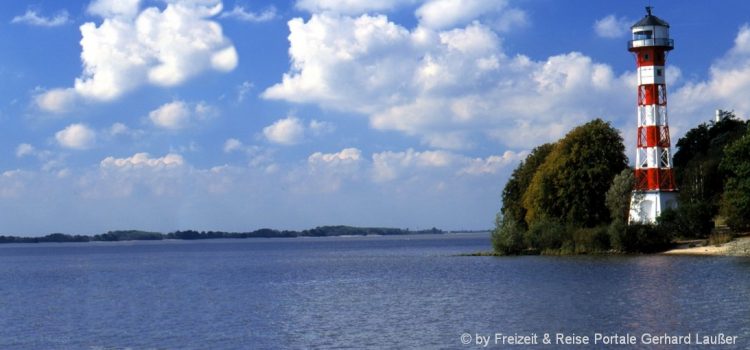 deutschland-hamburg-strandurlaub-meer-nordsee-leuchtturm